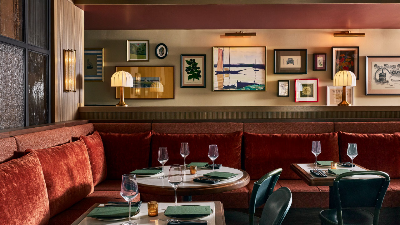 Club Room Restaurant & Lounge Cleveland - Main Dining Lounge