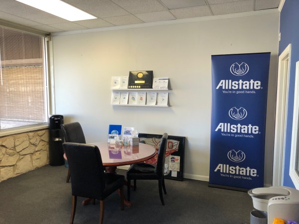 Images Mike Hammer: Allstate Insurance