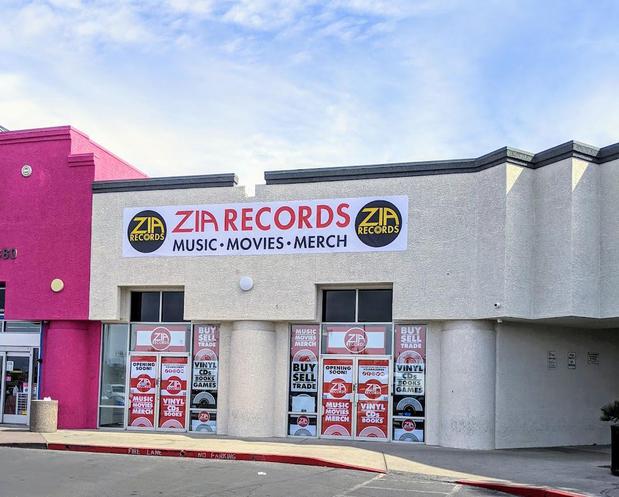 Images Zia Records (Eastern - Las Vegas)