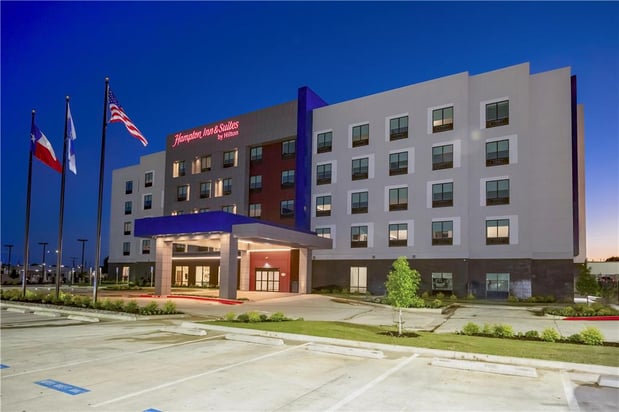 Images Hampton Inn and Suites Irving Hwy 183