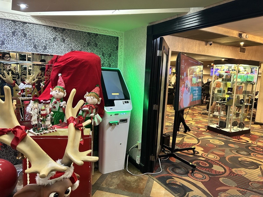 Images CoinFlip Bitcoin ATM - Casino Miravalle (Monterrey)
