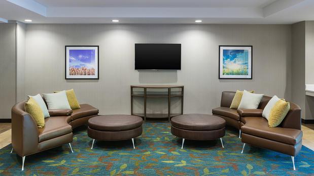 Images Candlewood Suites Grove City - Outlet Center, an IHG Hotel