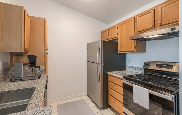 Images Pinewood Apartments