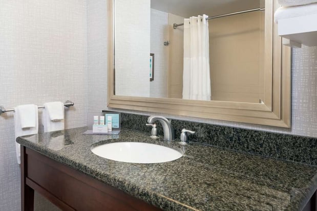 Images Hampton Inn & Suites Orlando Airport @ Gateway Village