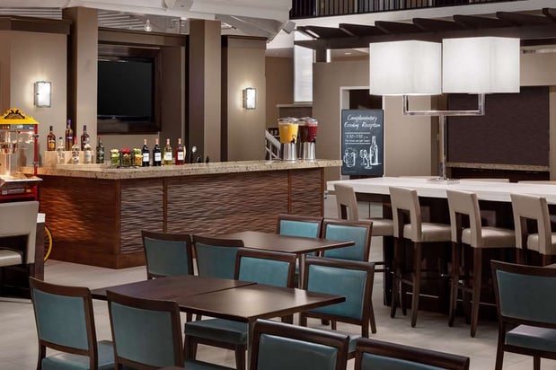 Images Embassy Suites by Hilton Orlando Lake Buena Vista Resort