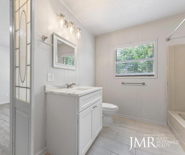 Images John McDonald Realty