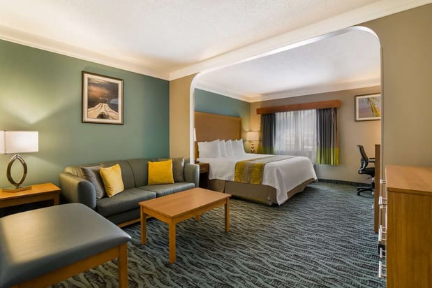 Images Best Western Plus Executive Court Inn & Conference Center