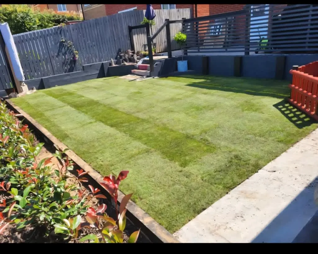 Images DH Landscaping & Building SVCS