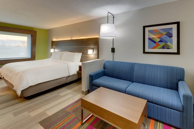 Images Holiday Inn Express Cincinnati North - Monroe by IHG
