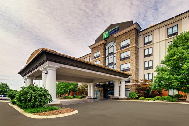 Images Holiday Inn Express & Suites Nashville-Opryland by IHG