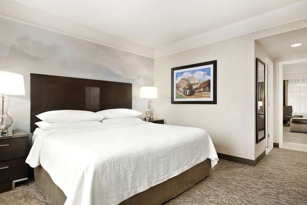Images Embassy Suites by Hilton Chicago North Shore Deerfield