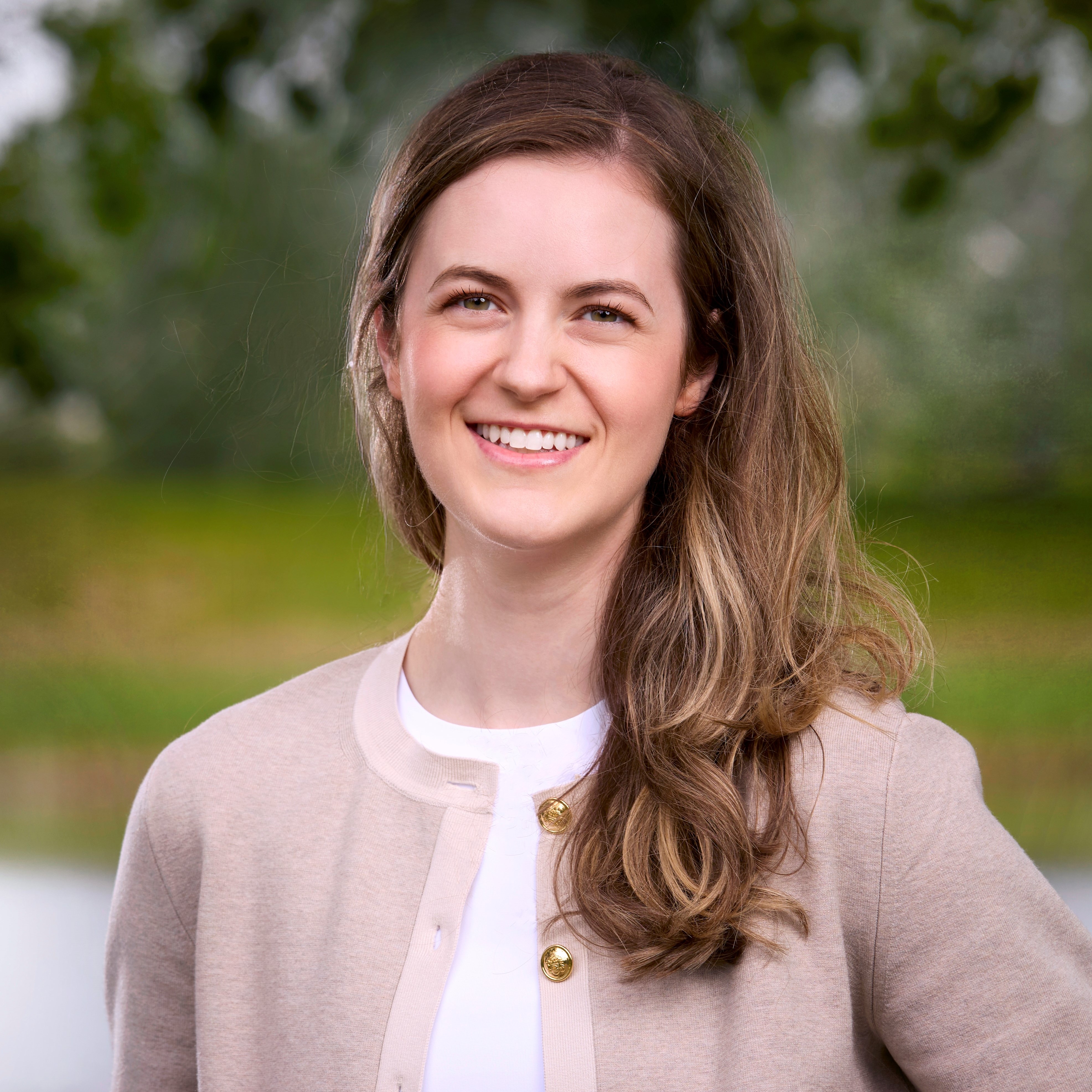 Gillian Newburn Headshot