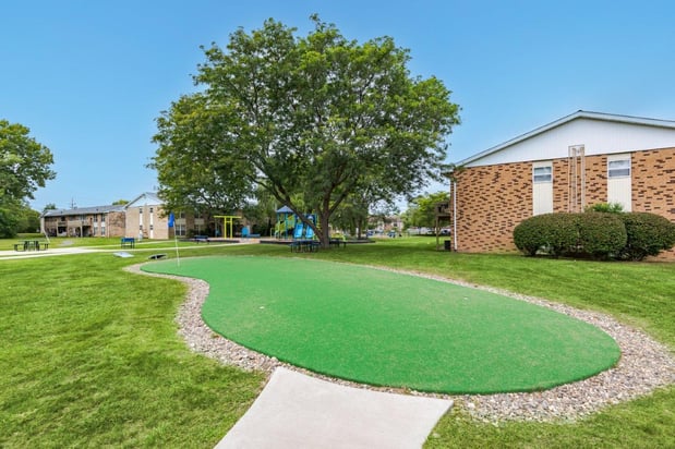 Images Hillcrest Village Apartment Homes