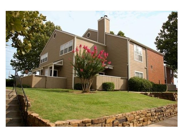 Woodland Oaks Apartment Homes