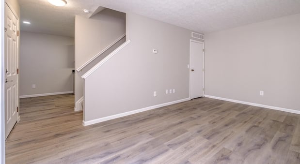 Images Heathermoor & Bedford Commons Apartments