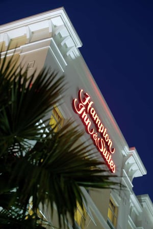 Images Hampton Inn & Suites Savannah/Midtown