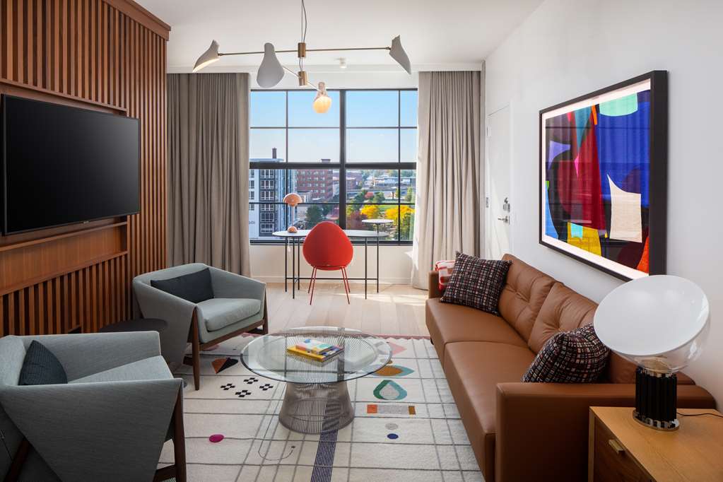 Guest room
