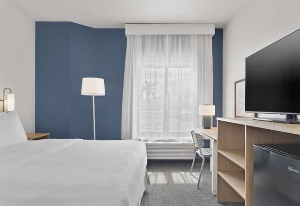 Images Spark by Hilton Orlando near SeaWorld
