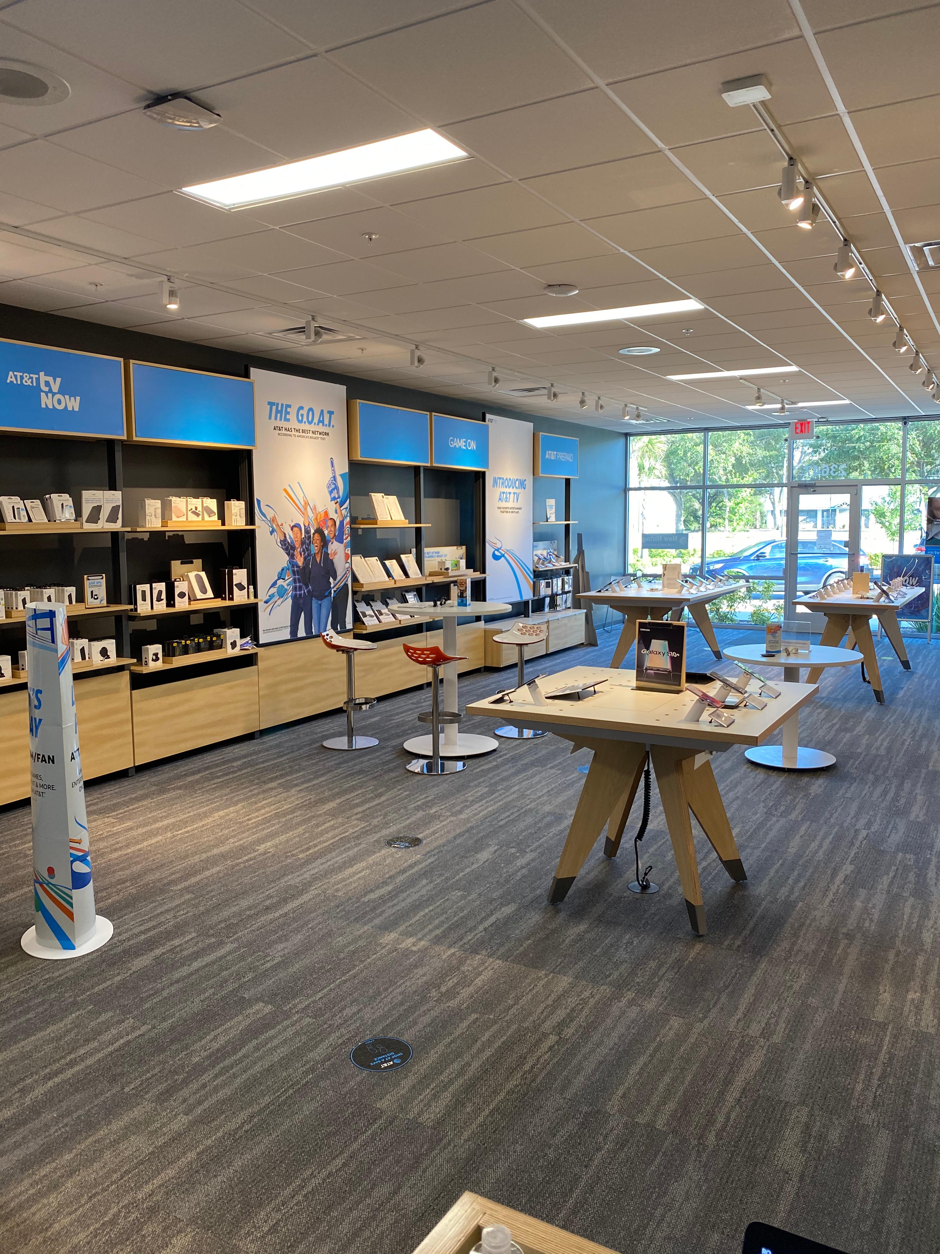 AT&T Store Photo