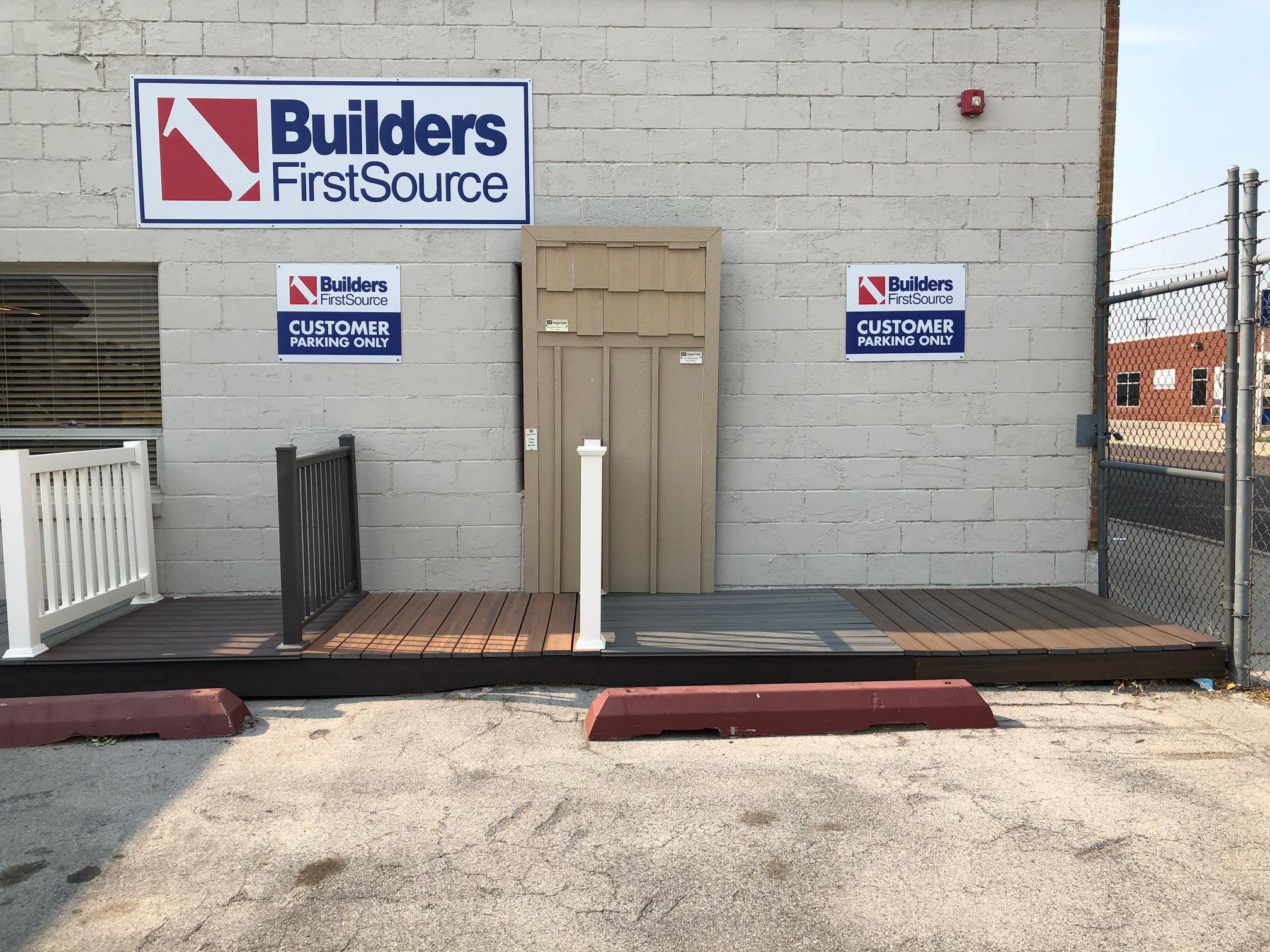 Builders FirstSource Customer Parking Sign