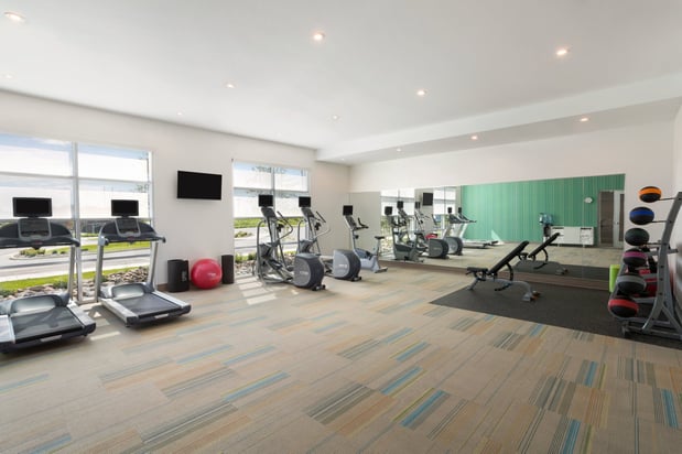 Images Holiday Inn Express & Suites Duluth North - Miller Hill by IHG