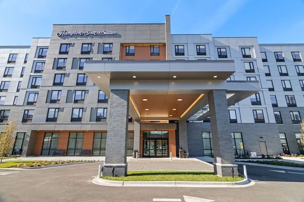 Images Hampton Inn & Suites  Chicago Medical District UIC