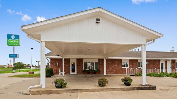 Images SureStay by Best Western Cameron