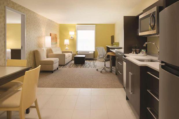 Images Home2 Suites by Hilton Iowa City Coralville