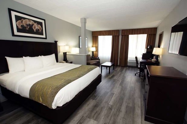 Images Best Western Paramus Hotel & Suites