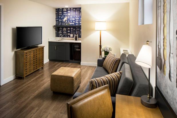 Images Hotel Indigo Boston Garden by IHG