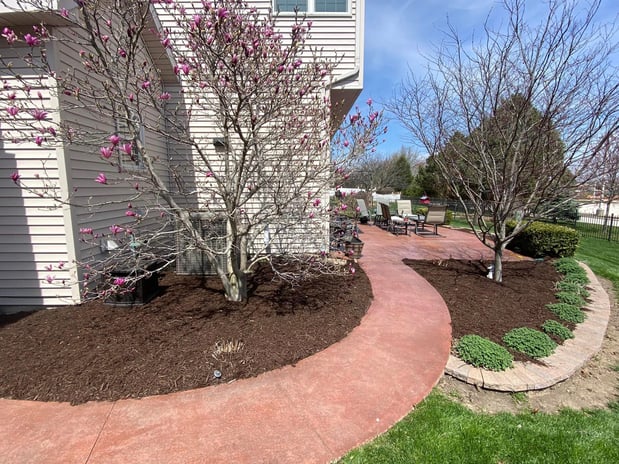 Images Krueger Lawn and Landscape