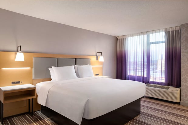 Images Holiday Inn Philadelphia Arpt-Stadium Area by IHG