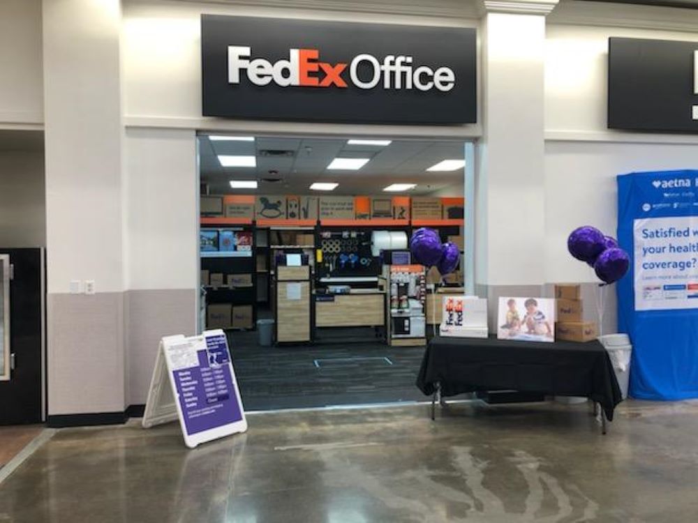 FedEx Office Print & Ship Center Photo