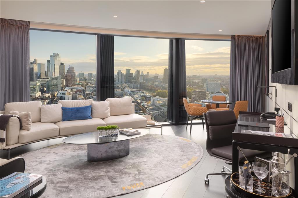 Suite living room