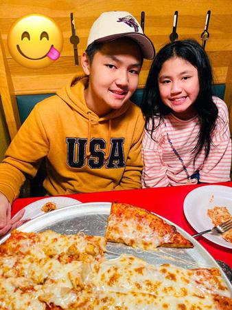 Images Johnny's Pizza House