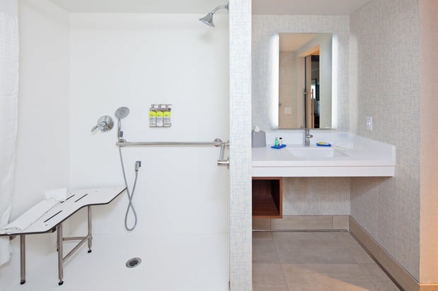 Images Holiday Inn Express & Suites Ventura Harbor by IHG