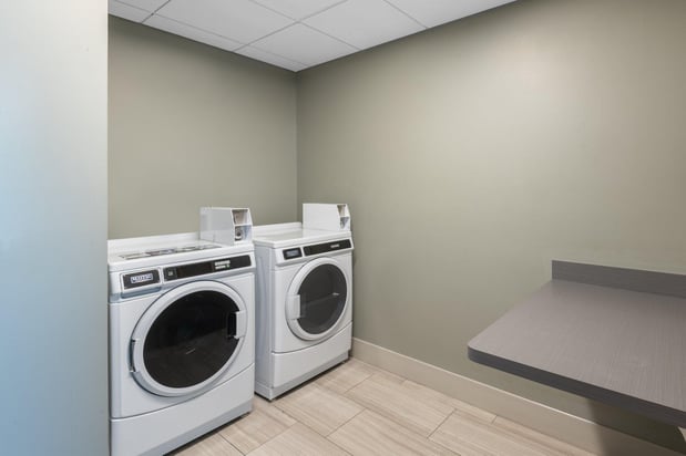 Images Holiday Inn Express & Suites Phoenix - Airport North by IHG