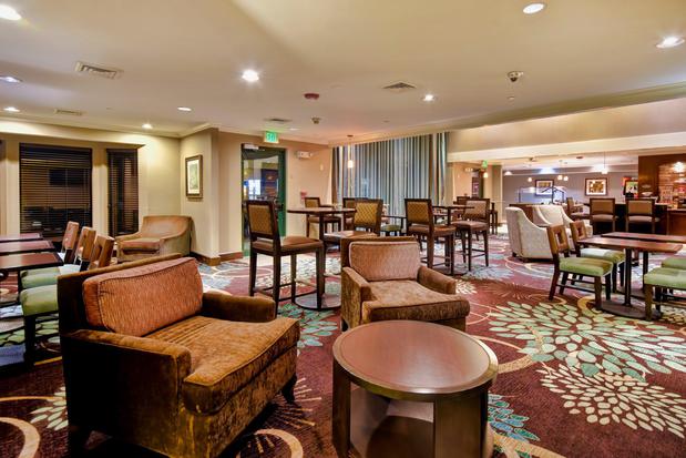 Images Staybridge Suites Middleton/Madison-West by IHG