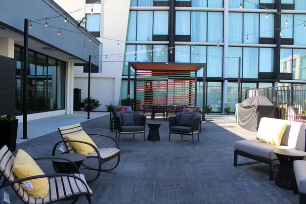 Images Holiday Inn Dallas Market Ctr Love Field by IHG