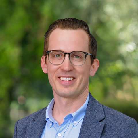 Dr Travis J. Urban