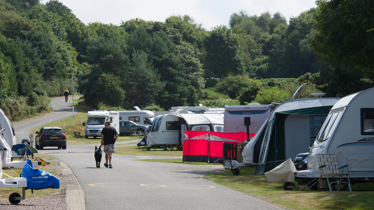 Incleboro Fields Caravan and Motorhome Club Campsite Cromer 01263 837419