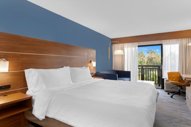 Images Holiday Inn Express Hilton Head Island by IHG