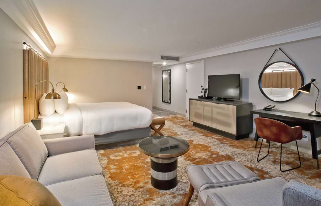 Guest room