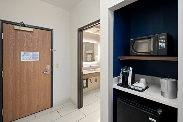 Images Holiday Inn Express & Suites Coeur D Alene I-90 Exit 11 by IHG