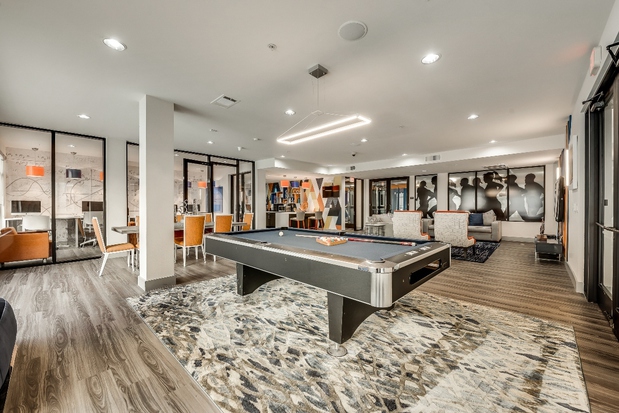 Images Maverick Place Apartments