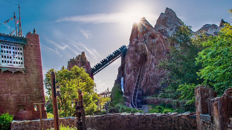 Images Expedition Everest - Legend of the Forbidden Mountain