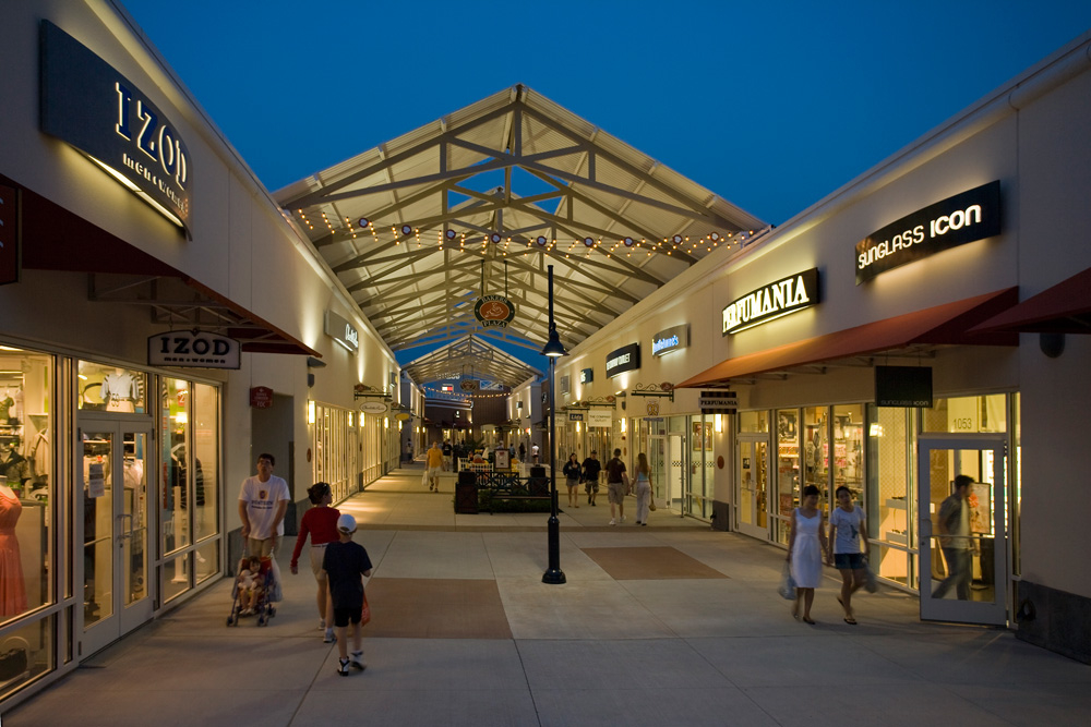 Maidenform Outlet at Philadelphia Premium Outlets® - A Shopping Center in  Pottstown, PA - A Simon Property