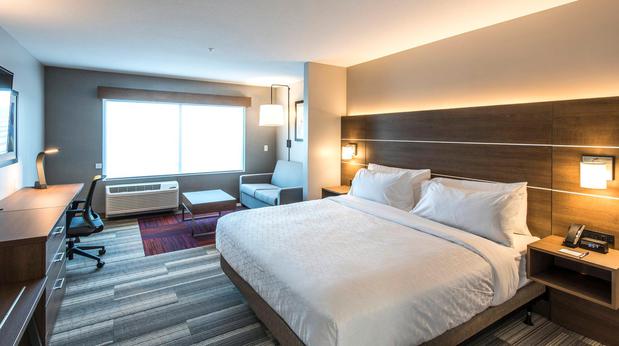 Images Holiday Inn Express & Suites Phoenix North - Happy Valley by IHG