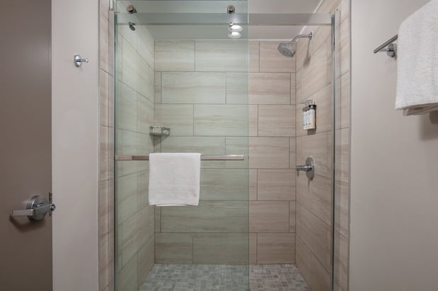 Images Holiday Inn Express & Suites Ventura Harbor by IHG