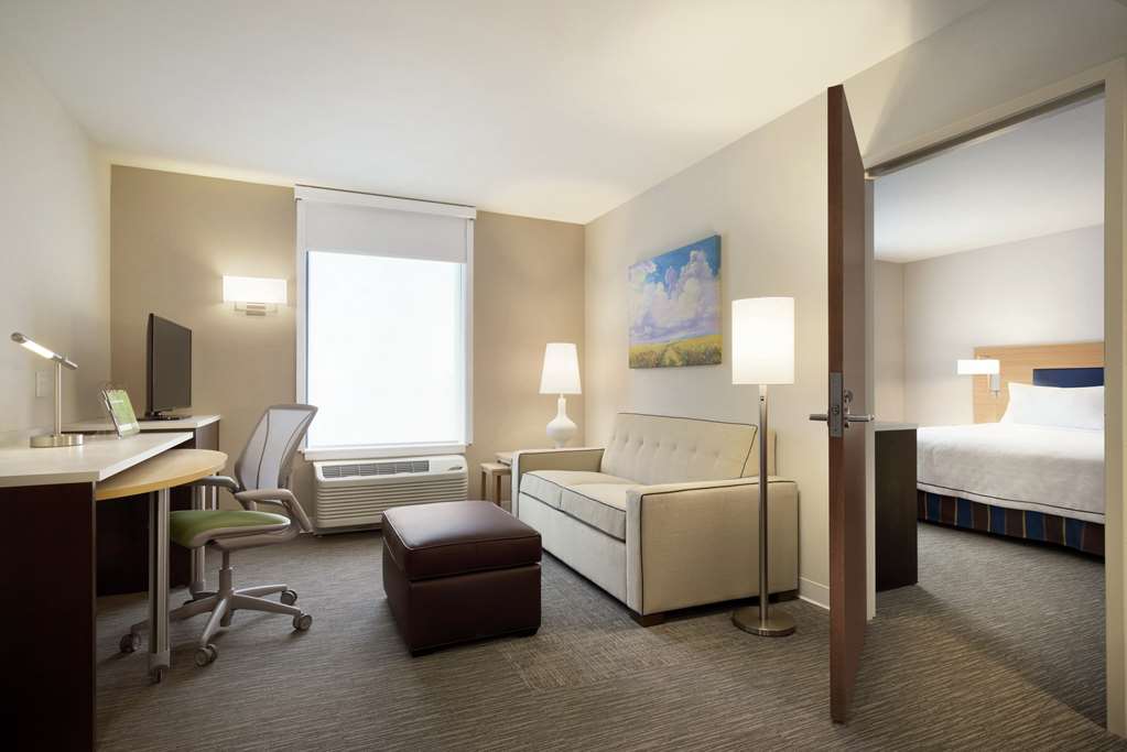 Guest room